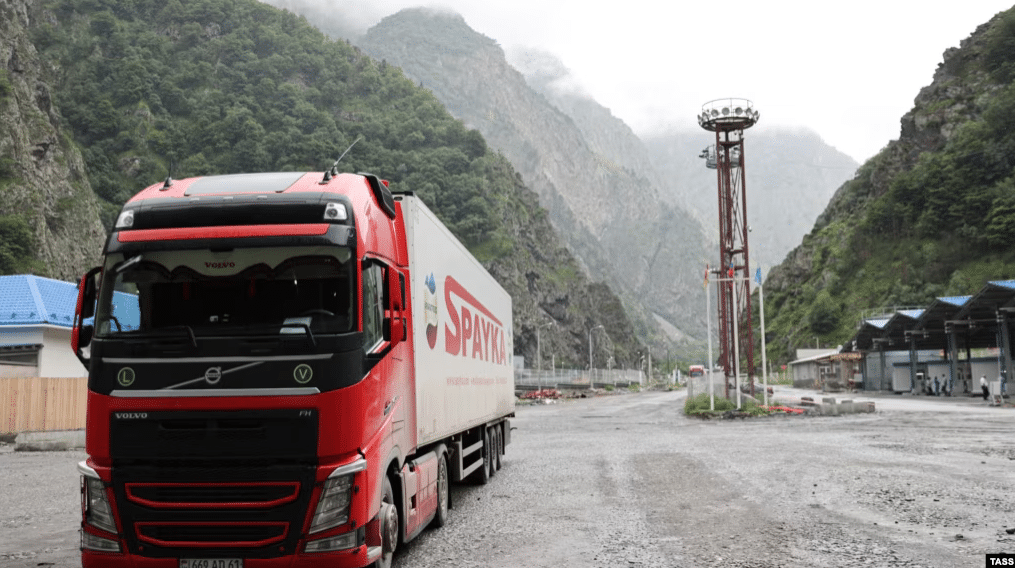 Erevan « attend toujours des explications » concernant les obstacles au transit géorgien