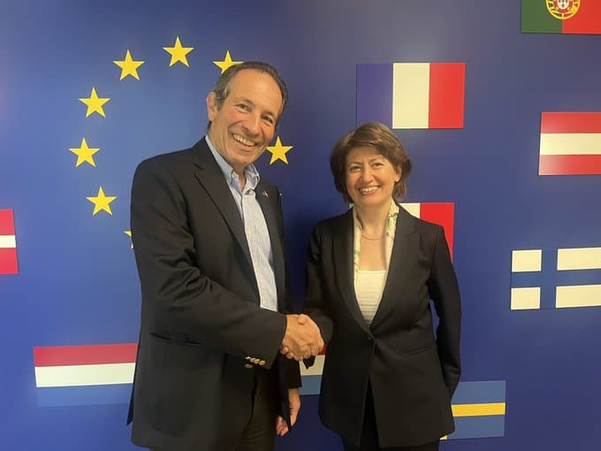 Hasmik Tolmajian, grande plaisir de rencontrer l&rsquo;Ambassadeur de l’Union Européenne en Suisse