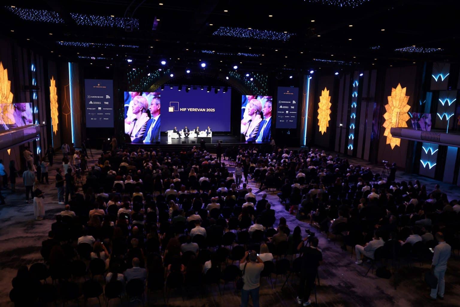 L&rsquo;Arménie accueille le forum HIF Erevan 2025 : les investisseurs et entrepreneurs du secteur hôtelier se réunissent sur une même scène