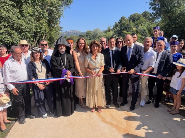 MARSEILLE : MARTINE VASSAL INAUGURE « LE JARDIN D’ARMÉNIE »