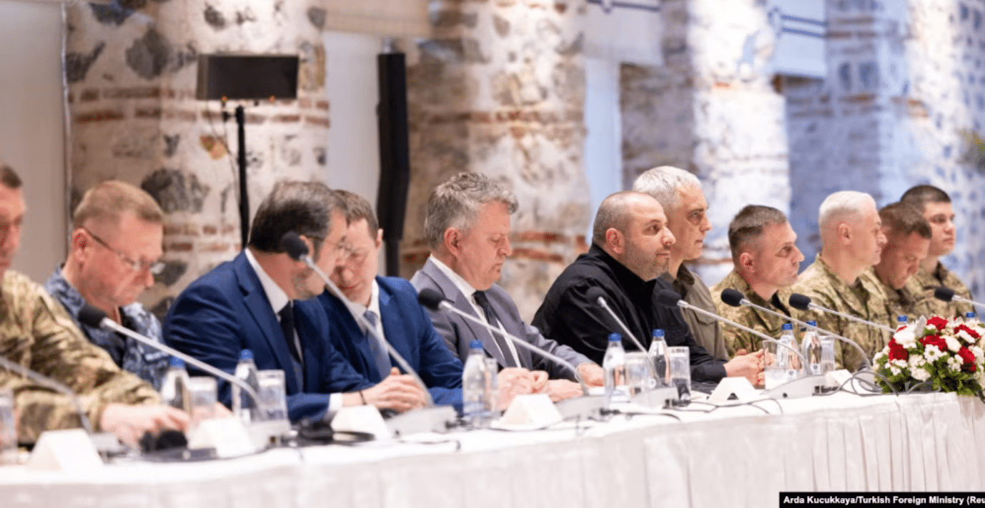 L&rsquo;Ukraine et la Russie se préparent à des pourparlers à Istanbul alors que les frappes aériennes meurtrières s&rsquo;intensifient dans leur pays