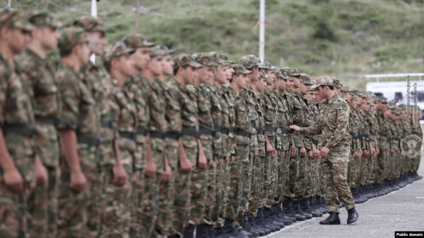 Le Parlement bloque un projet de loi visant à raccourcir la durée du service militaire