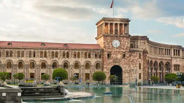 Ambassade d&rsquo;Arménie : Erevan parmi les villes roses citées par Le Figaro