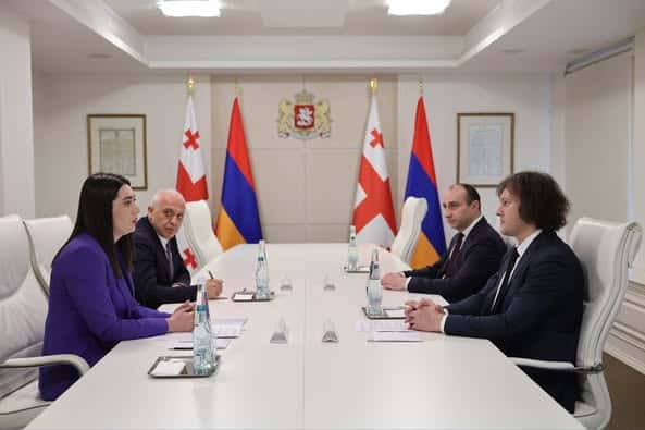 Irakli Kobakhidze a réaffirmé la volonté du gouvernement géorgien de promouvoir le dialogue et d&rsquo;assurer la paix dans la région