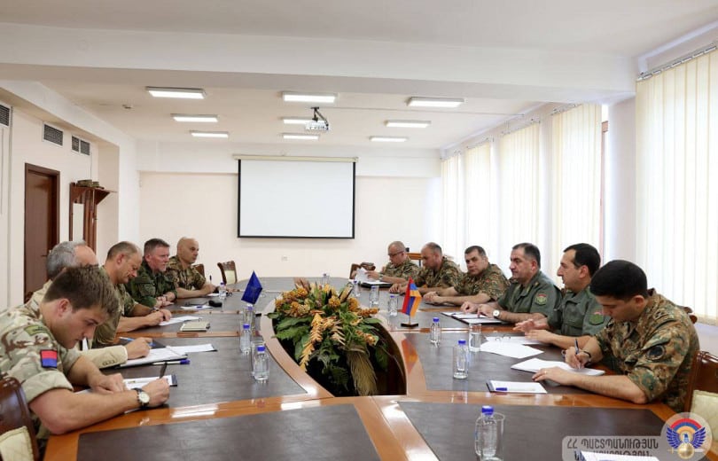 Le chef d&rsquo;état-major des armées d’Arménie a reçu le commandant adjoint du Commandement des forces interarmées alliées de l&rsquo;OTAN à Brunssum aux Pays-Bas