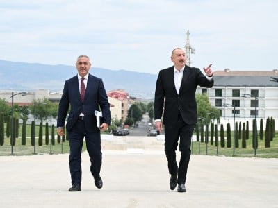 Les autorités azerbaïdjanaises construisent un nouveau « Parc de la Victoire » à Stepanakert, capitale de l&rsquo;Artsakh occupée