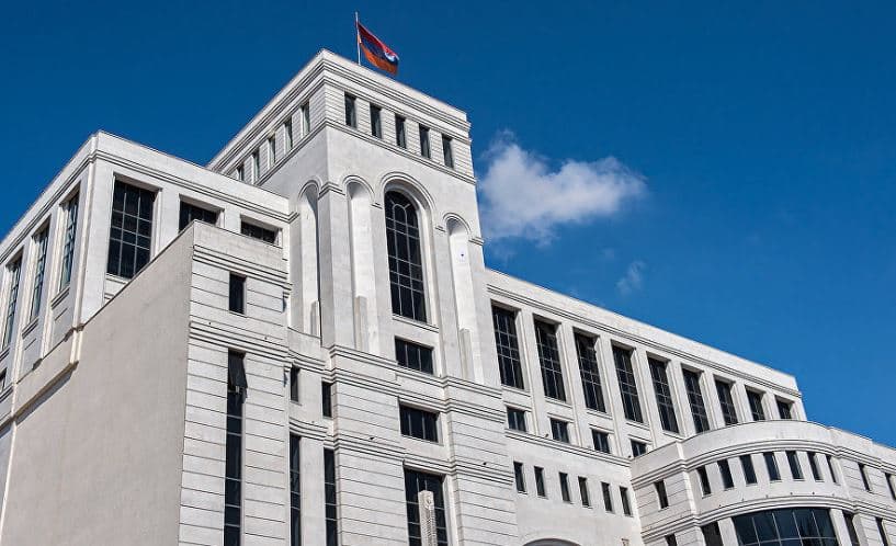 MAE d’Arménie : le vice-ministre des Affaires étrangères d&rsquo;Arménie a clairement rejeté le terme « contrôle » par un tiers