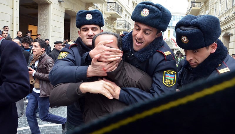 L&rsquo;Azerbaïdjan arrête huit Russes alors que la crise diplomatique s&rsquo;aggrave suite aux meurtres d&rsquo;Ekaterinbourg