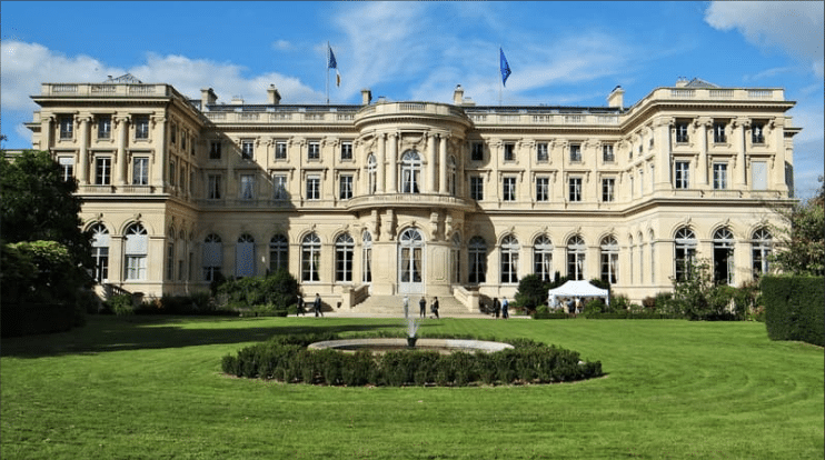 La France préoccupée par les arrestations de maires en Turquie (Affaires  étrangères)
