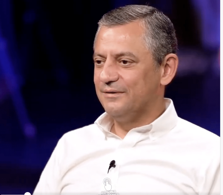 Une peine minimale de cinq ans de prison requise contre un journaliste pour avoir critiqué Erdogan