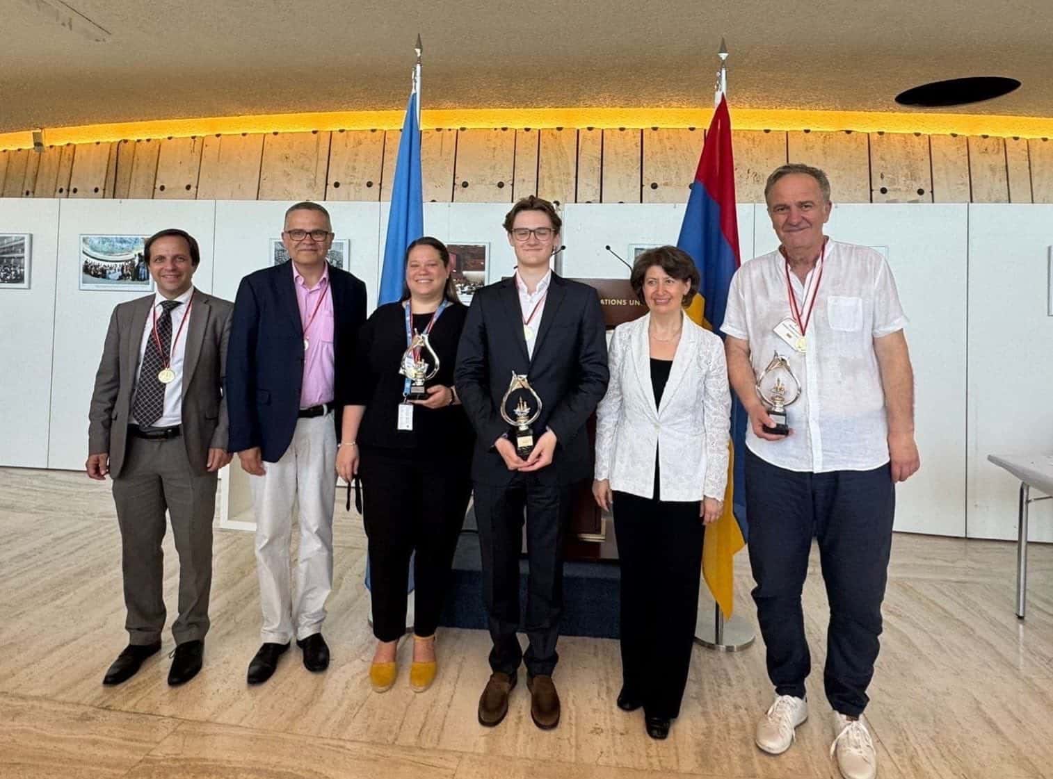 Hasmik Tolmajian : Bravo aux vainqueurs du 1er Tournoi d’échecs diplomatique à  Genève