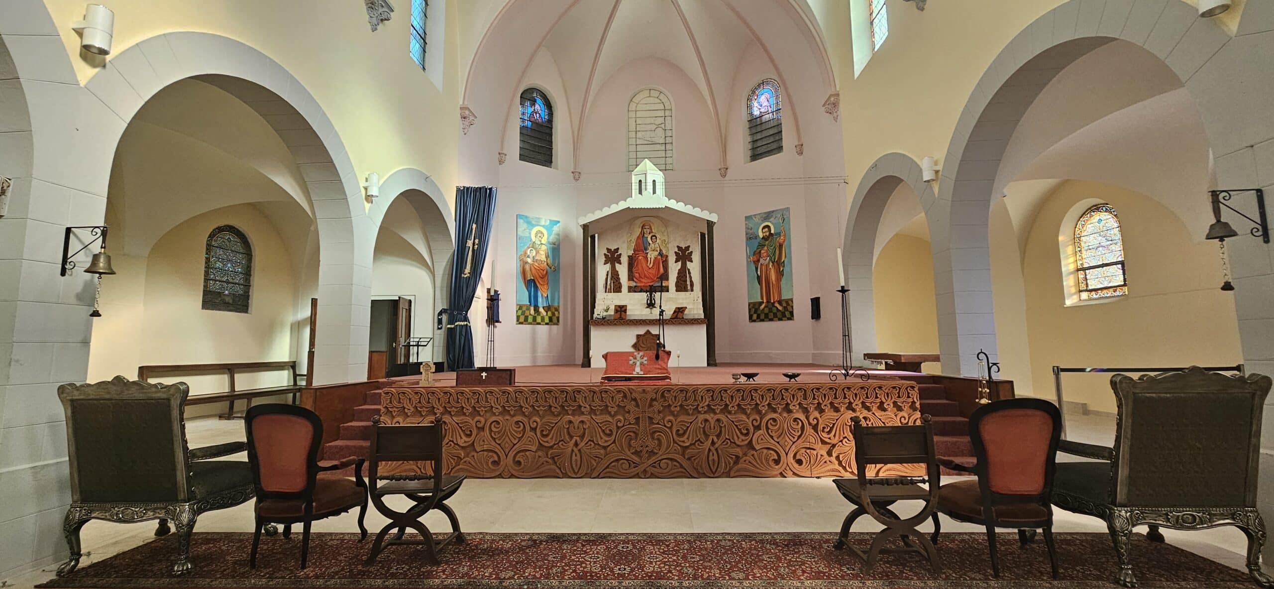 Consécration de l&rsquo;église Saint Nersès de Bègles le 5 octobre