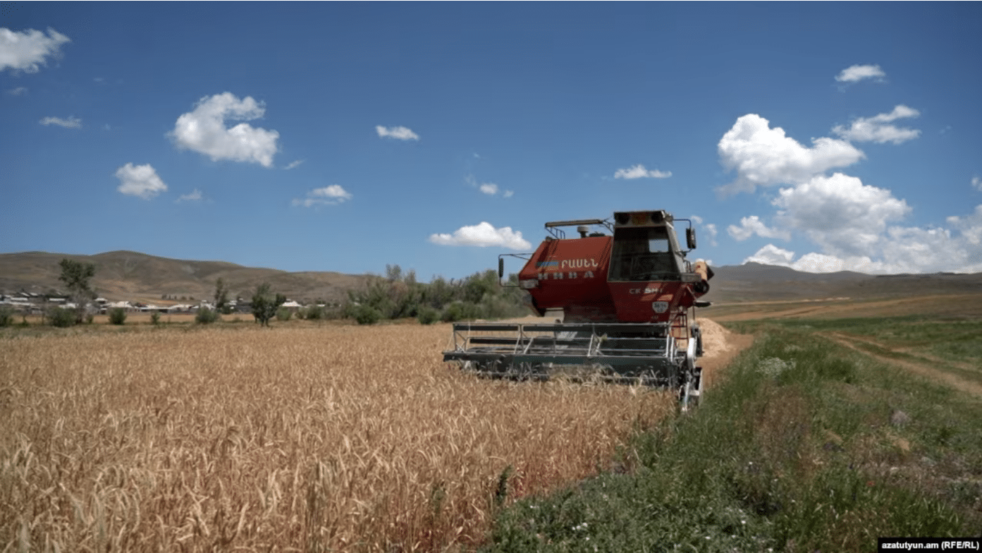 Le gouvernement propose de vendre désormais les terres agricoles à leur vraie valeur marchande