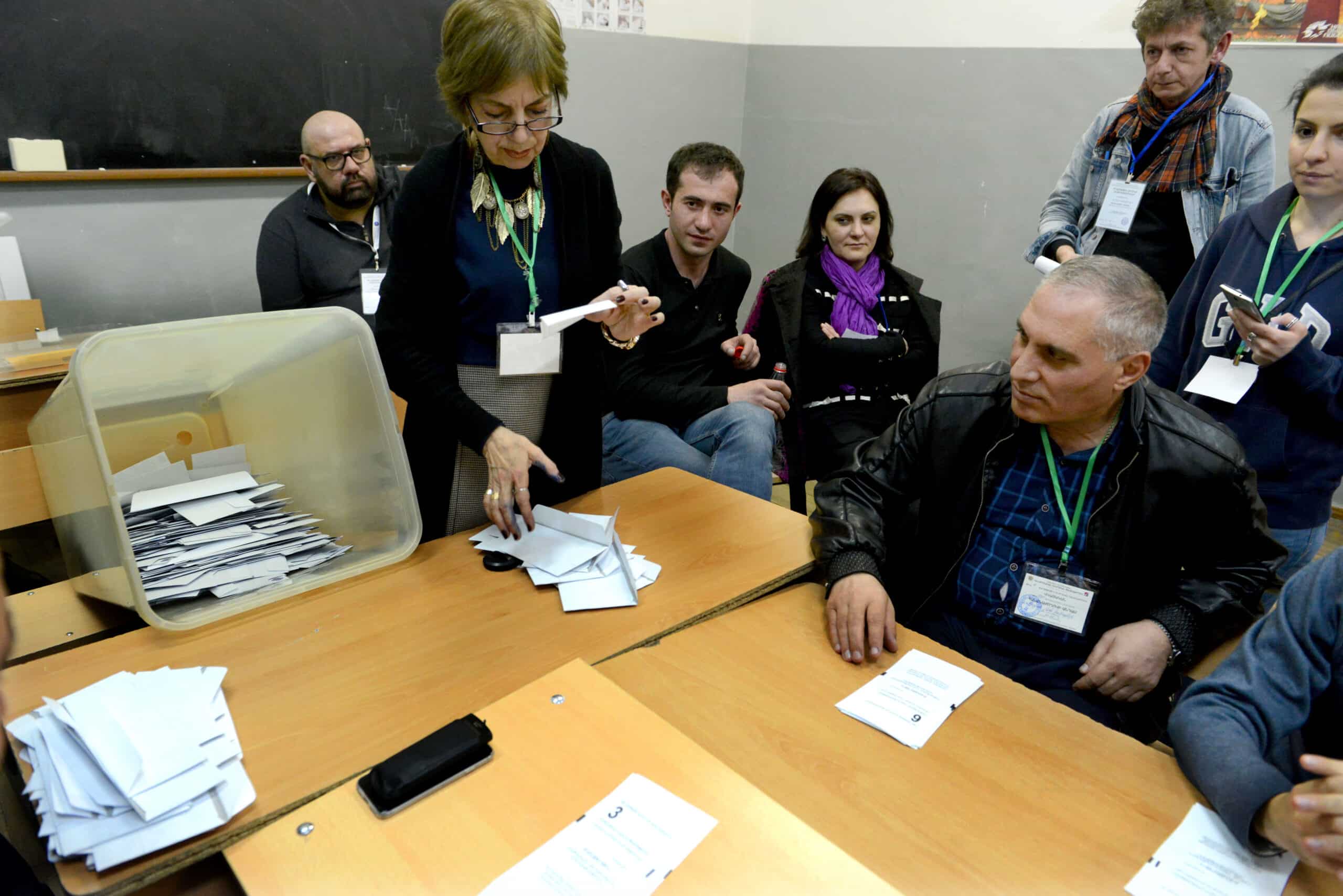 Décryptage : L’impact politique interne de l’« acte de Washington » : Pachinian va-t-il « battre le fer tant qu’il est chaud » ? par Hakob Badalyan