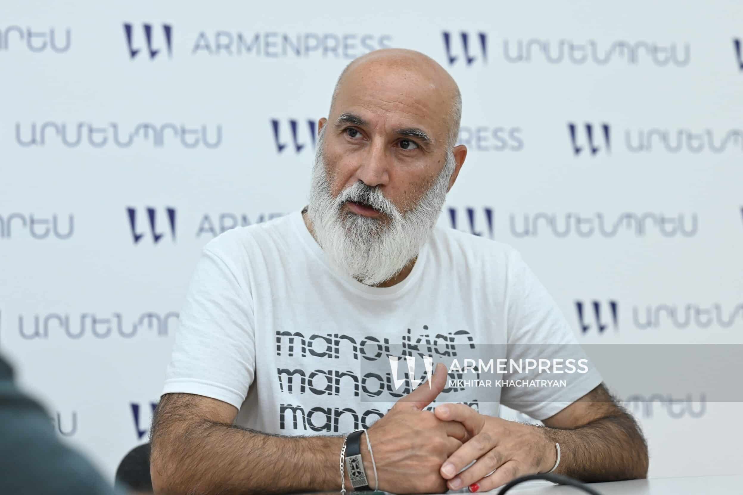 Khajag Tchilinguirian à Armenpress : L&rsquo;entraîneur arménien se montrera plus compatissant et attentionné envers l&rsquo;équipe nationale de football