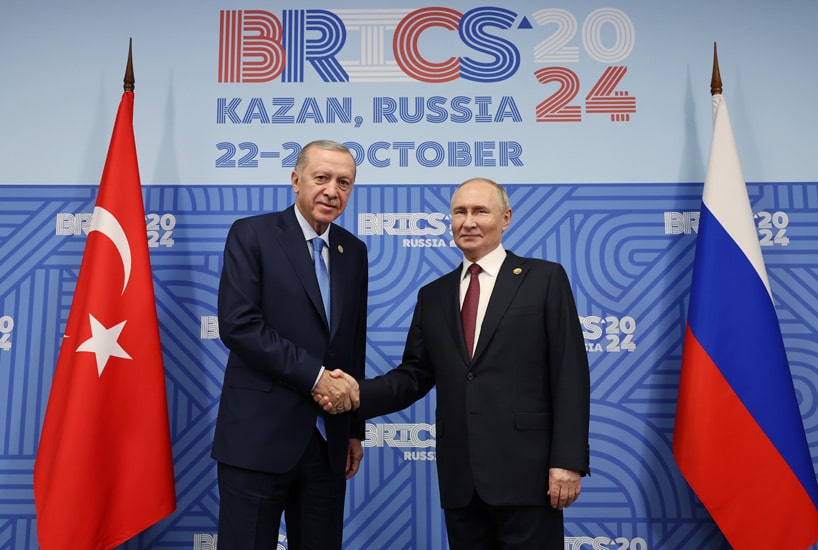 Poutine et Erdogan discuteront du conflit en Ukraine en marge d&rsquo;un sommet  en Chine