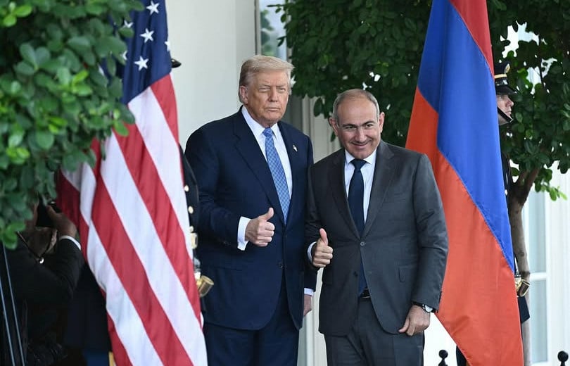 Le président américain Donald Trump a reçu le Premier ministre arménien Nikol Pachinian à la Maison Blanche, début de la rencontre
