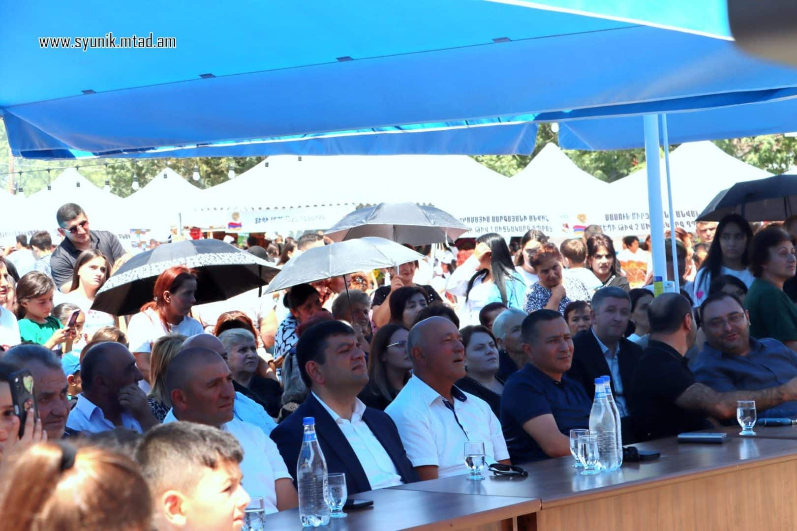 La communauté frontalière de Tegh dans la région de Syunik au sud de l’Arménie, salue le nouveau document de paix, la journée communautaire est célébrée pour la première fois