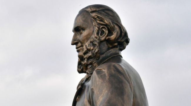 Mikhail Shvydkoï, représentant spécial du président russe pour la coopération culturelle internationale, a condamné la démolition de monuments en Azerbaïdjan