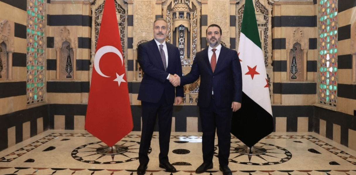 La Turquie promet de renforcer ses liens avec la Syrie