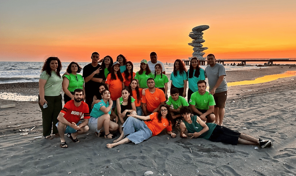 De jeunes Arméniens et Géorgiens tissent des liens interculturels lors d&rsquo;un camp international