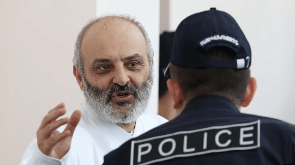 Bagrat Galstanian passe en jugement