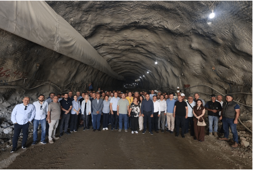 Les diplomates arméniens examinent les principaux projets d&rsquo;infrastructure dans le Syunik