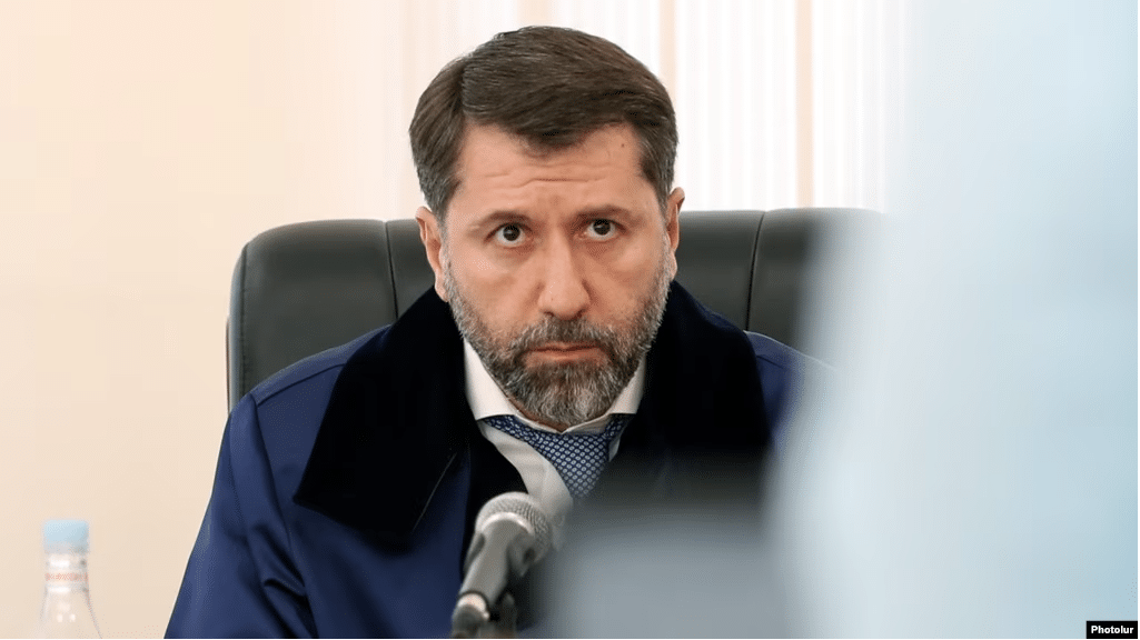 Karen Andreasyan, limogé par un simple SMS, nommé représentant du gouvernement devant les juridictions internationales