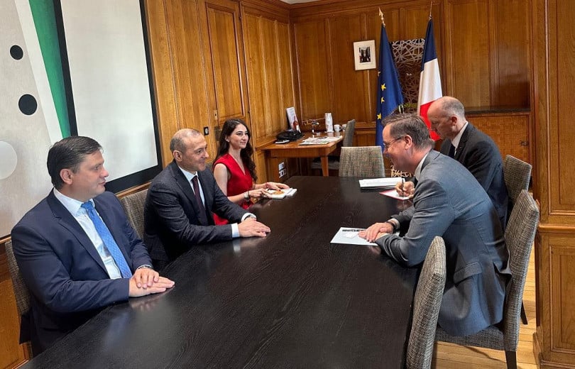Armen Grigoryan et Nicolas Roche ont évoqué la coopération dans le secteur de la sécurité et l&rsquo;agenda franco-arménien