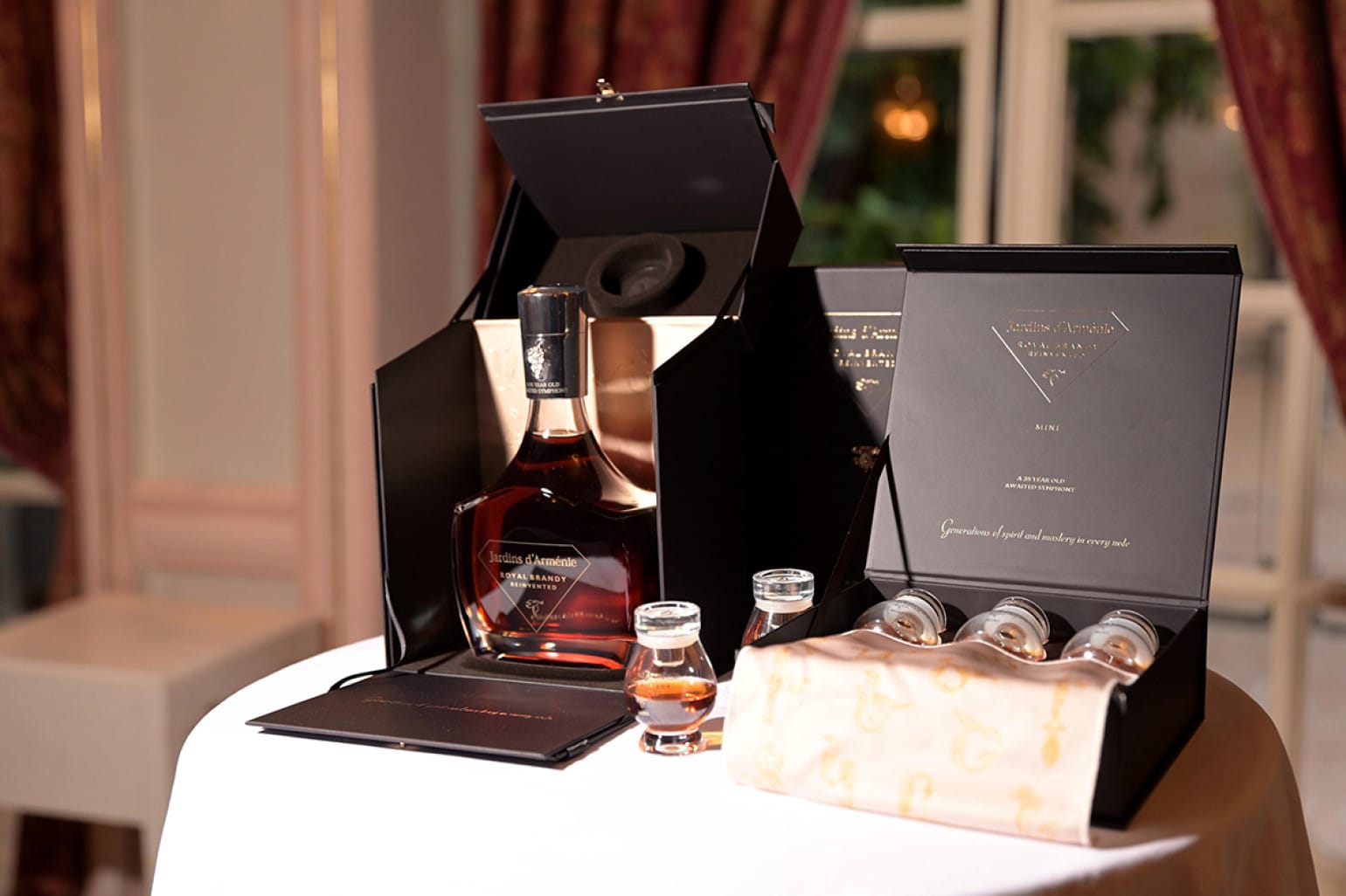 Le « brandy royal Jardins d’Arménie » présenté à Monaco a fait son entrée en Europe