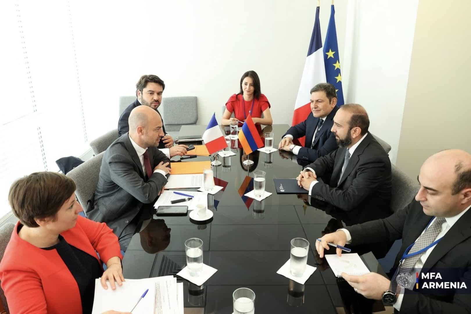 Ararat Mirzoyan et Jean-Noël Barrot ont discuté de la coopération entre l’Arménie et l&rsquo;UE, ainsi que des plateformes multilatérales