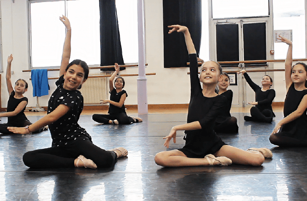 Cours de danse par la compagnie Yeraz à Alfortville