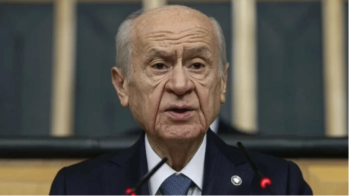 Bahçeli menace d’attaquer le nord et l’est de la Syrie