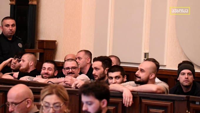 Géorgie: 11 manifestants pro-UE condamnés à deux ans de prison