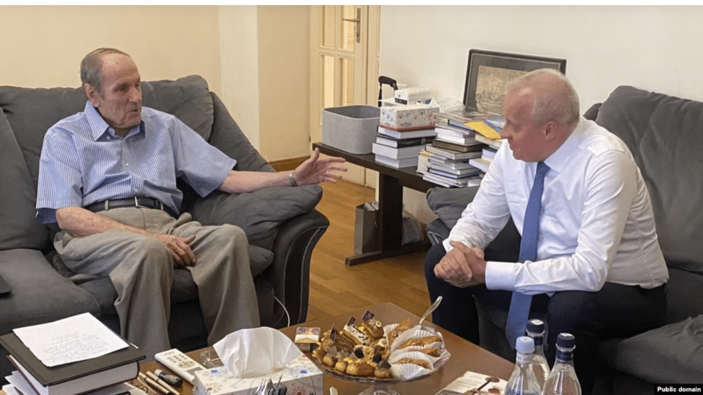 Levon Ter-Petrosian appelle à maintenir la présence russe dans le Caucase du Sud