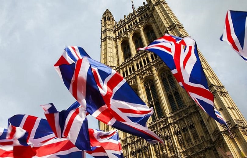 Le Royaume-Uni lèvera totalement l’embargo sur les armes à destination de l&rsquo;Arménie et de l&rsquo;Azerbaïdjan