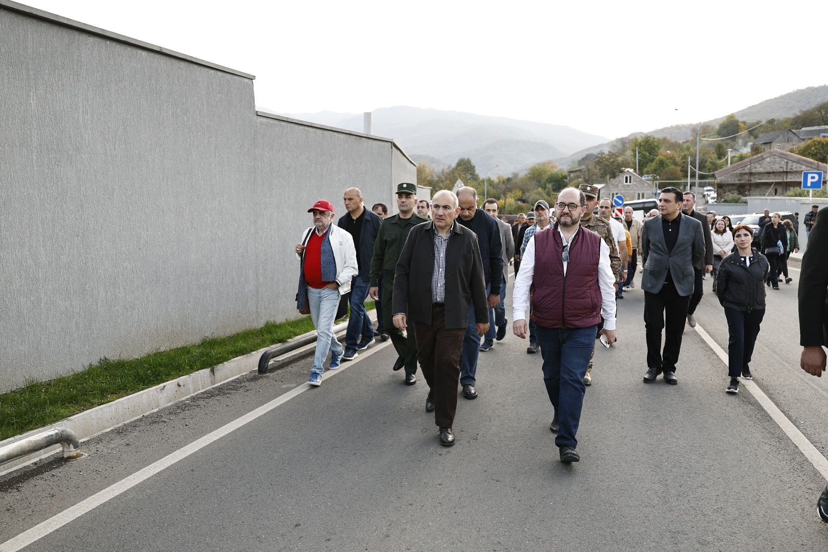 Décryptage : Le dilemme électoral de Nikol Pachinian et le rythme soutenu, par Hakob Badalyan
