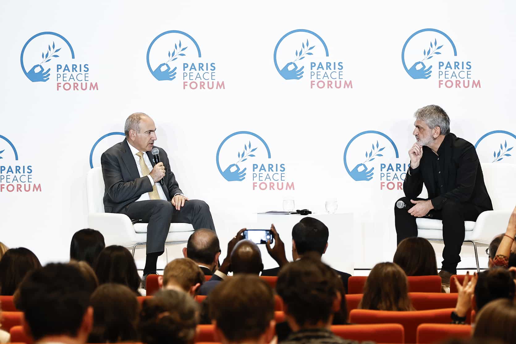 Lors du Forum pour la paix à Paris, Pachinian s’est dit confiant quant à la victoire de son parti aux élections de 2026
