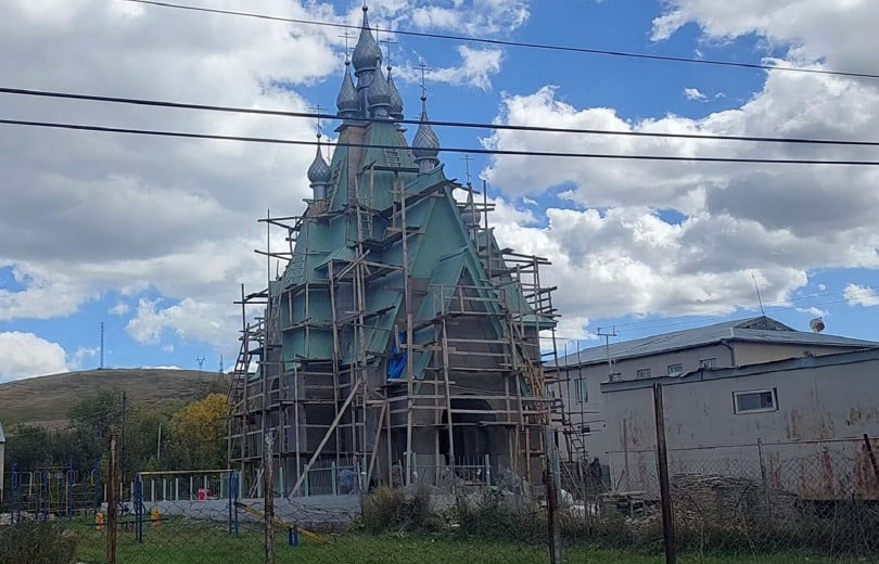L&rsquo;église orthodoxe russe Saint-Nicolas et la forteresse de Lori, sont en cours de restauration dans la région de Lori au nord de l’Arménie
