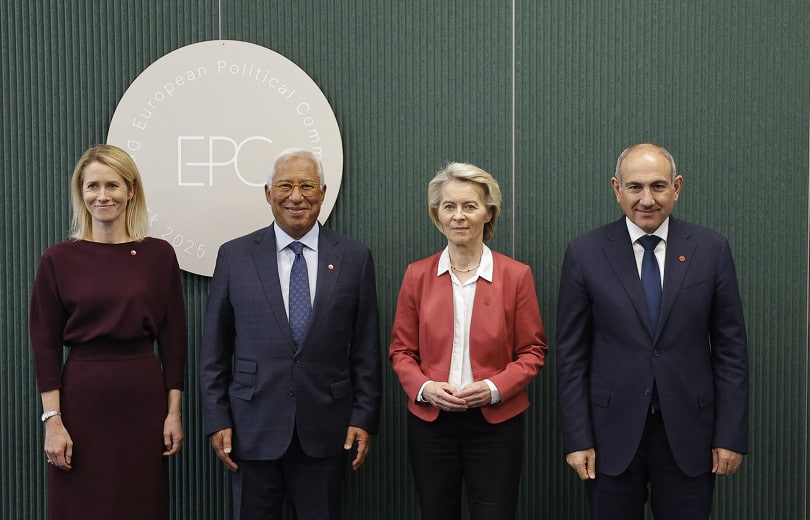 Rencontre entre Nikol Pachinian, Antonio Costa et Ursula von der Leyen dans le cadre du 7e Sommet de la Communauté politique européenne à Copenhague