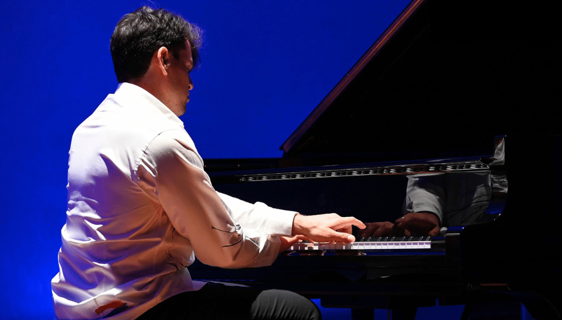 « Live in Armenia », un récital de Thibaud Mennillo à la Salle Cortot le 30 octobre