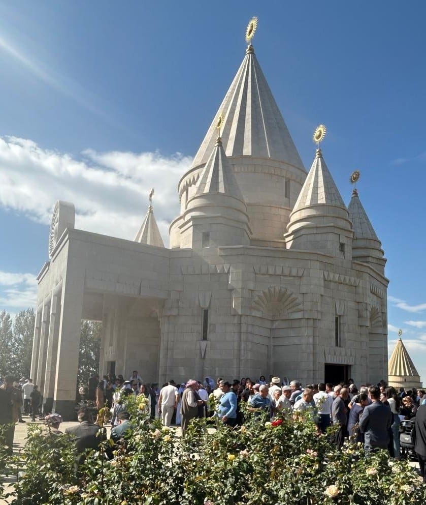 Olivier Decottignies :anniversaire de la fondation du temple yézidi de Quba Mêrê Dîwanê
