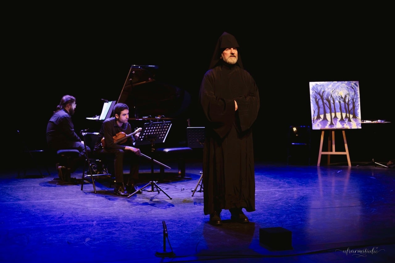 Triomphe pour « Le voyage de Komitas » au Théâtre de La Passerelle le 19 octobre