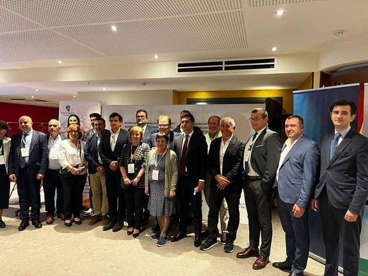 Erevan, samedi 4 octobre : 1er congrès franco-arménien en hématologie.