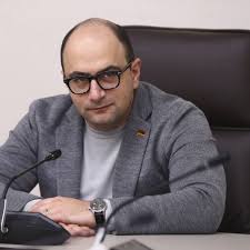 Un député exhorte l&rsquo;envoyé de l&rsquo;UE à rendre visite aux prisonniers de guerre arméniens à Bakou