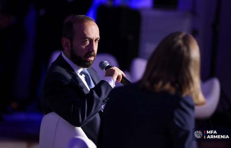 Nous entretenons d&rsquo;excellentes relations avec la Géorgie et l&rsquo;Iran, et nous nous efforçons de normaliser nos relations avec l&rsquo;Azerbaïdjan et la Turquie indique Ararat Mirzoyan