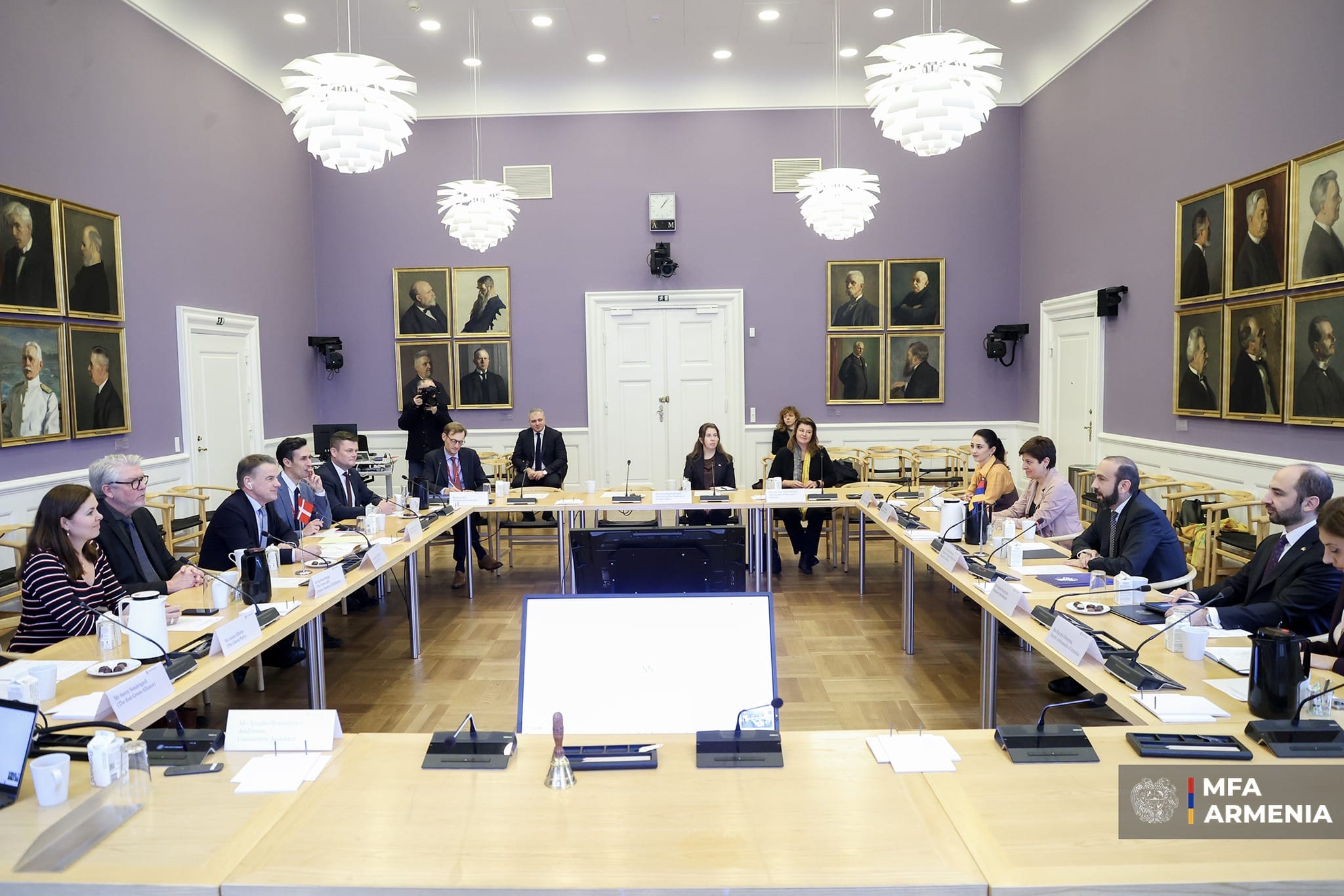 Ararat Mirzoyan a discuté à Copenhague du programme d&rsquo;approfondissement du partenariat Arménie-UE avec le vice-président du Parlement danois