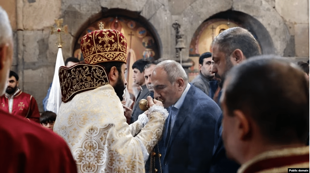 Le Premier ministre : « Nous continuerons à prier à Hovhannavank, puis aussi à Etchmiadzine »