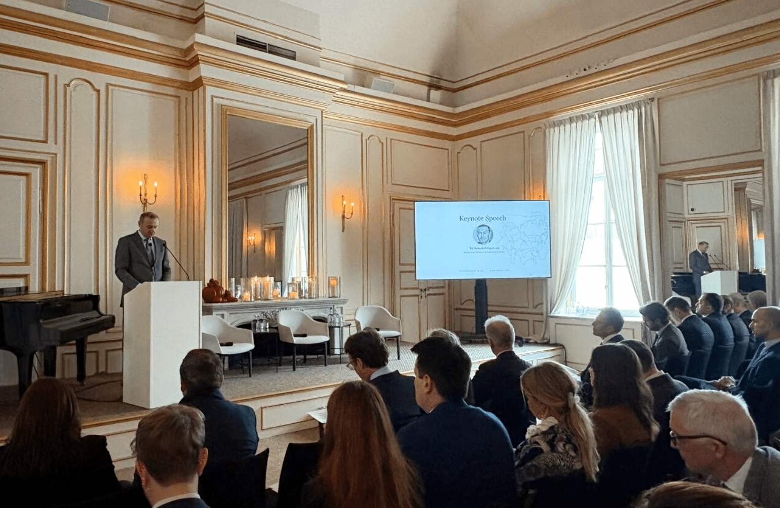 Rasmussen appelle à l&rsquo;activation complète du portail mondial de l&rsquo;UE pour soutenir le carrefour de la paix en Arménie