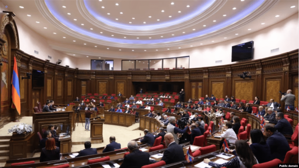 L’absence de quorum met Pashinyan en colère : le débat budgétaire vire à l’affrontement majorité–opposition
